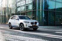 BMW iX3 Base