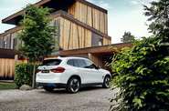 BMW iX3 Base