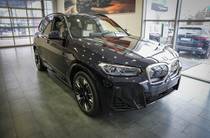 BMW iX3 Base