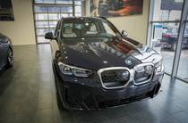 BMW iX3 Base