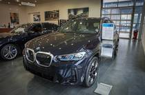 BMW iX3 Base