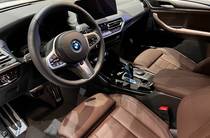 BMW iX3 Base