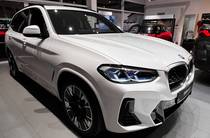 BMW iX3 Base