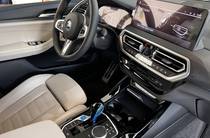 BMW iX3 Base