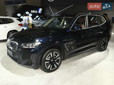 BMW iX3 2023 Top