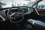 BMW iX Base