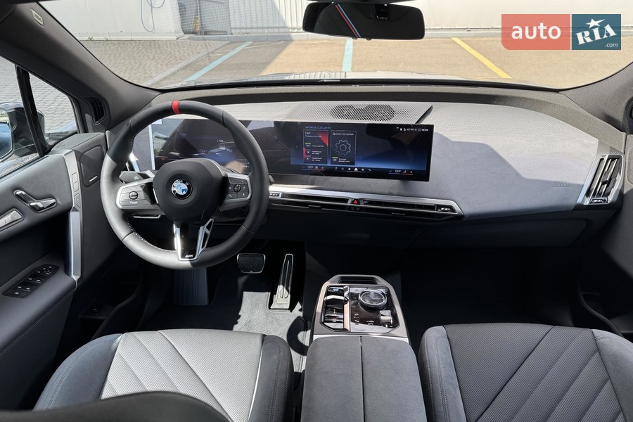 BMW iX - фото 9