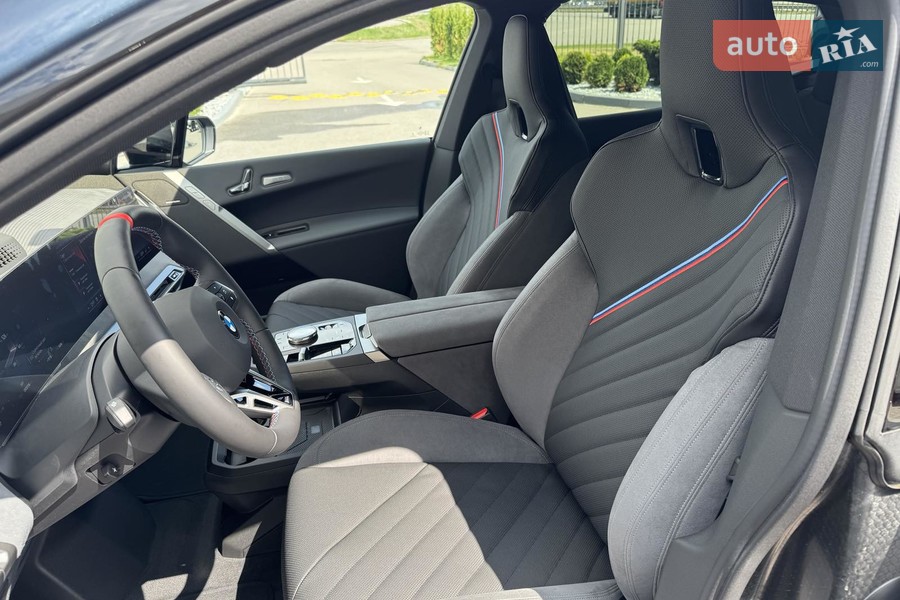 BMW iX - фото 10