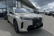 BMW iX Base