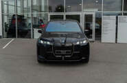 BMW iX Base