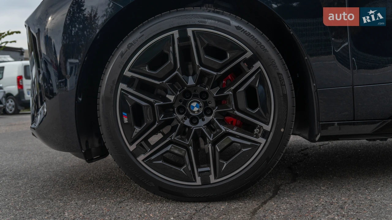 BMW-8