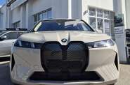 BMW iX Base