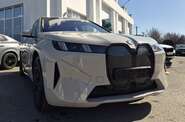 BMW iX Base