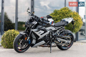 BMW M 1000R M Competition Package