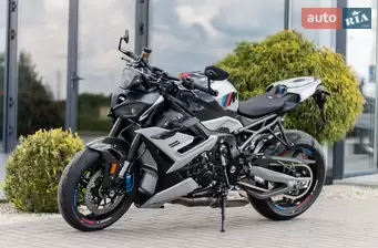 BMW M 1000R