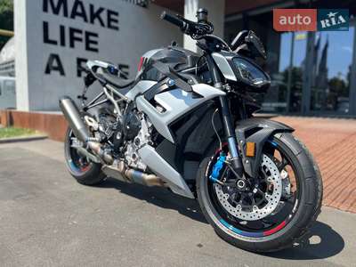 BMW M 1000R 2025 M Competition Package
