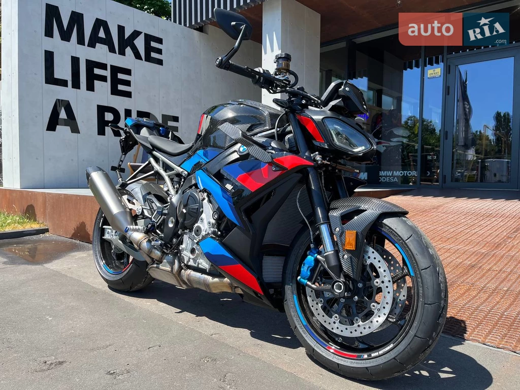 BMW M 1000R M Competition Package