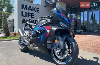 BMW M 1000RR