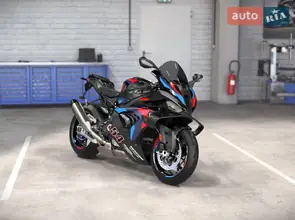 BMW M 1000RR