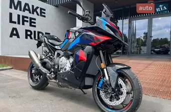 BMW M 1000XR BMW M 1000XR