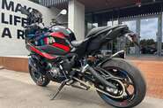 BMW M 1000XR Base