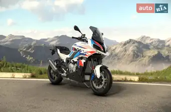 BMW M 1000XR