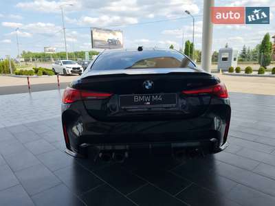 Новий BMW M4 2025 - фото 4