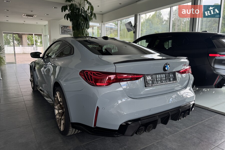 BMW M4 - фото 4
