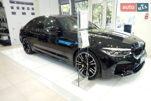 BMW M5 2018 года