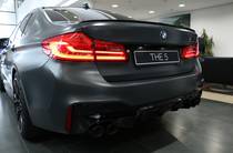 BMW M5 Base