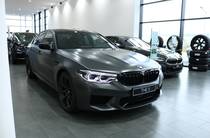 BMW M5 Base