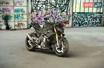 BMW S 1000R