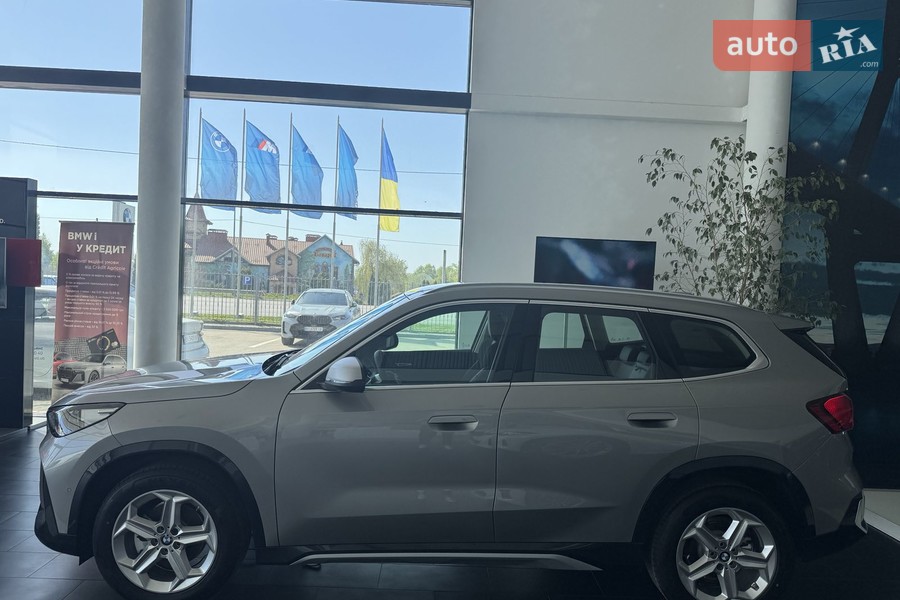 BMW X1 - фото 3