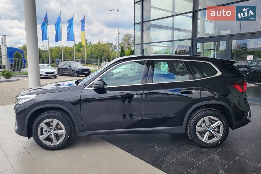 BMW X1 - фото 6