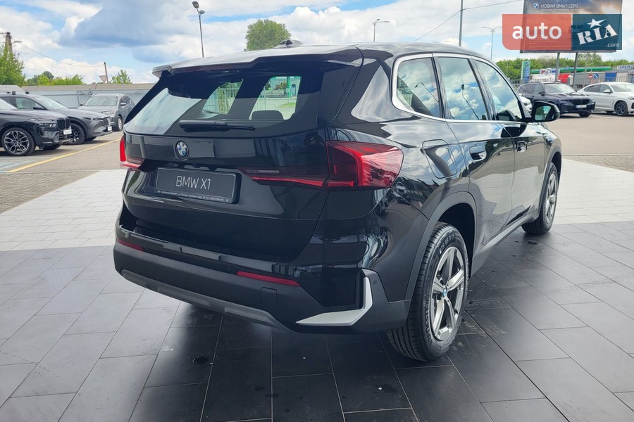 BMW X1 - фото 8