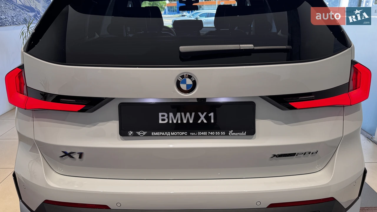 BMW-12