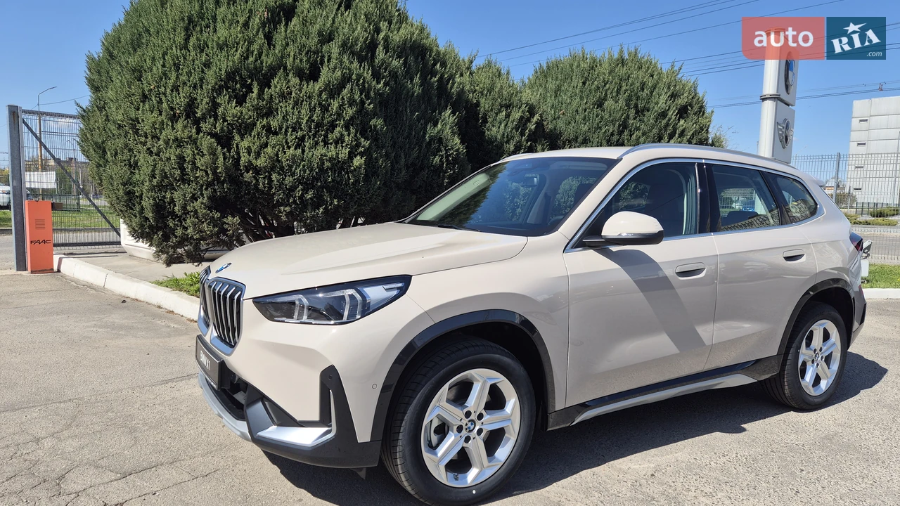 BMW X1 xLine