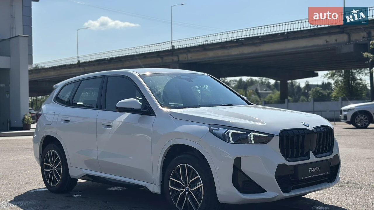 BMW-8