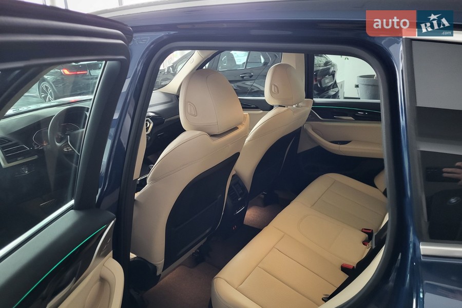 BMW X3 - фото 12