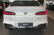 BMW X4 Base