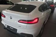 BMW X4 Base