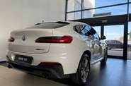 BMW X4 Base