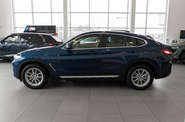 BMW X4 Base