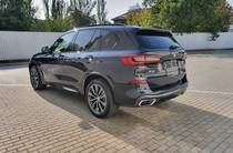 BMW X5 Base