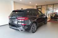 BMW X5 Base