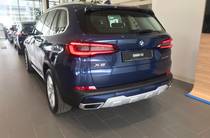 BMW X5 Base