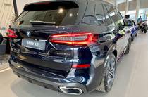 BMW X5 Base