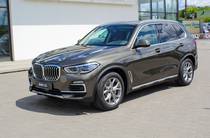 BMW X5 Base