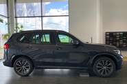 BMW X5 Base