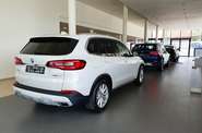 BMW X5 Base